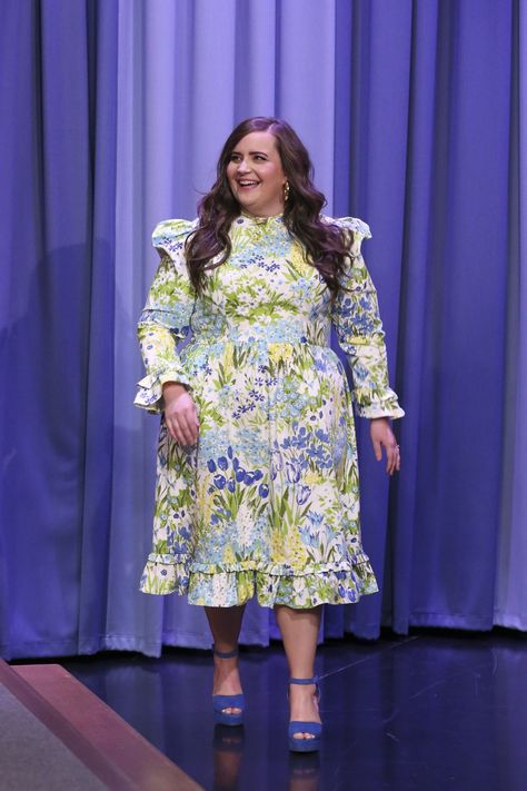 Aidy Bryant Wore Batsheva on Jimmy Fallon - Vogue Aidy Bryant Snl, Plus Size Dress Wedding Guest, Aidy Bryant, Figure Fashion, Female Icons, The Tonight Show, Tonight Show, Jimmy Fallon, Prairie Dress