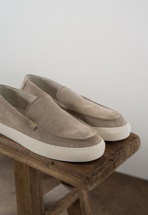 Loafer Shoes For Men Casual, Modern Slip-on Suede Leather Shoes, Luxury Casual Suede Loafers, New Collection, Modern Slip-on Suede Sneakers, All White Mens Outfit, Semi-formal Suede Loafers With Leather Sole, Mens Dress Shoes Guide, Mens Suede Loafers