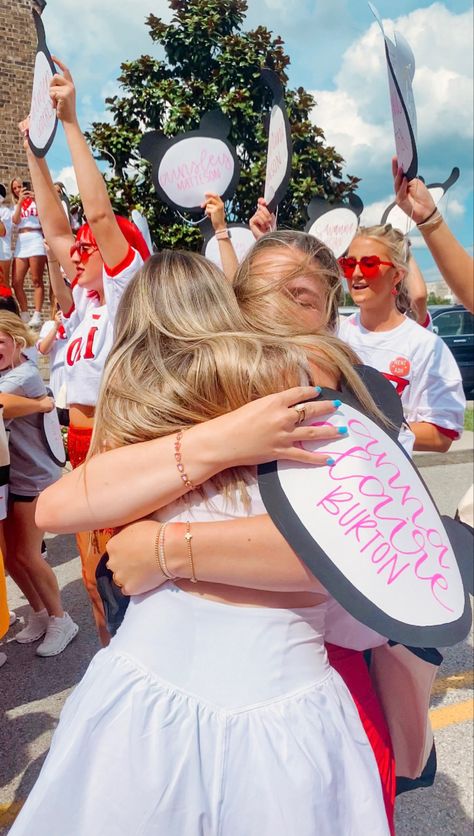 Bid Day Photos, Recruitment Marketing, Bid Day, Photo Inspo, Sorority, Photo Ideas, Marketing, Quick Saves, Instagram