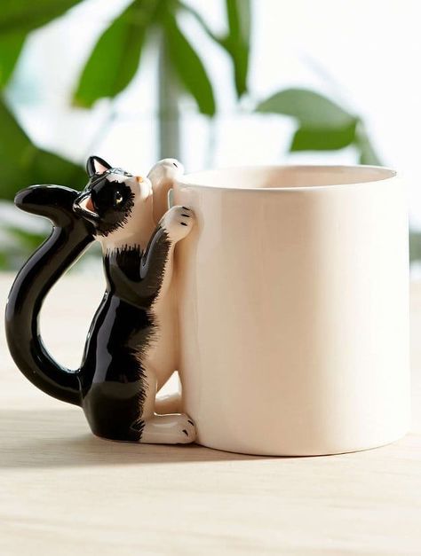 Climbing Cat Mug, $14.00 #CatAccessories Tassen Design, Cool Mugs, Cat Decor, Cat Mug, Cute Mugs, Cups And Mugs, White Cat, Cat Lover Gifts, Cat Gifts