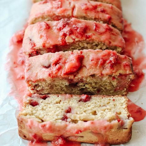 Strawberry Bread Gluten Free, Gluten Free Strawberry Bread, Strawberry Lemon Loaf Cake, Gluten Free Strawberry Recipes, Gluten Free Picnic Food, Gluten Free Strawberry Dessert, Strawberry Baking, Strawberry Bread Recipes, Cherry Bread