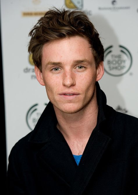 Pin for Later: 43 Times Eddie Redmayne Was Really, Ridiculously Good-Looking Eddie Redmayne Aesthetic, Eddie Red, Celebrity Surgery, Nick Bateman, The Danish Girl, Eddie Redmayne, Jamie Dornan, Celebrity Entertainment, Fantastic Beasts