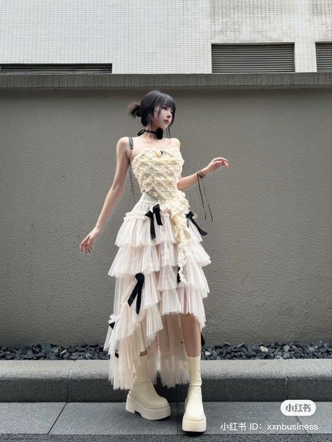 Modern Ethereal Outfits, Harness Over Dress, Douyin Dresses, Fotografi Vintage, Stage Outfits, Lookbook Outfits, Fancy Dresses, Follow For More, Classy Outfits