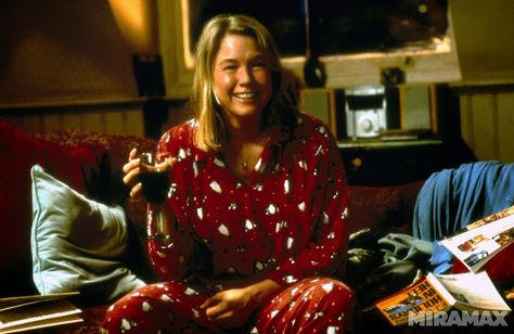 And of course, we can't forget the wine. Wine, wine, wine. Renee Zellweger Bridget Jones, Bridget Jones Movies, Bridget Jones Baby, Renée Zellweger, The Princess Diaries, Bridget Jones Diary, Vince Vaughn, Living In London, Lily Allen