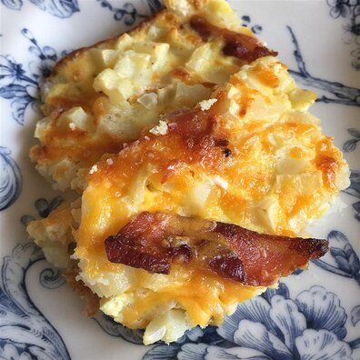 Egg and Hash Brown Pie Recipe | Allrecipes Potato Recipe Healthy, Appetizers Potato, Breakfast Entrees, Frozen Hashbrown Recipes, Brunch Casseroles, Breakfast Hacks, Hashbrown Casserole Easy, Frozen Hash Browns, Bacon Pie