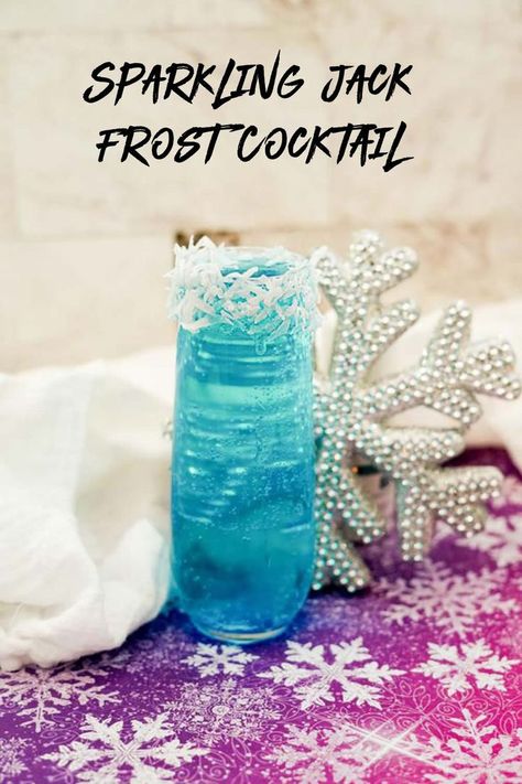 Blue Winter Drinks Alcoholic, Jack Frost Cocktail Blue Curacao, Frosty The Snowman Drink, Blue Christmas Drinks Holiday Cocktails, Jack Frost Drink Recipe, Frosty The Snowman Cocktail, Blue Christmas Drink, Jack Frost Drink, Hypnotic Drinks