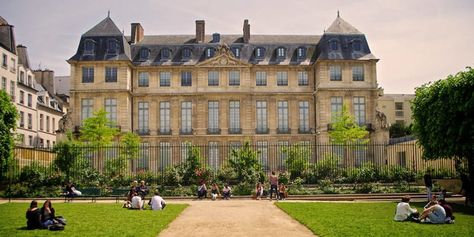 Things to do near the Paris Picasso Museum - Discover Walks Paris Picasso Museum, Barcelona Spain, Pablo Picasso, Hidden Gems, Dream Vacations, Cool Places To Visit, The Good Place, Louvre, Barcelona