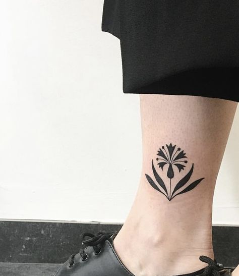 Swedish Tattoo, Deco Tattoo, Flower Finger Tattoos, Art Deco Tattoo, Scandinavian Tattoo, Vibrant Watercolor, Hand Poke, Scandinavian Art, Ankle Tattoo