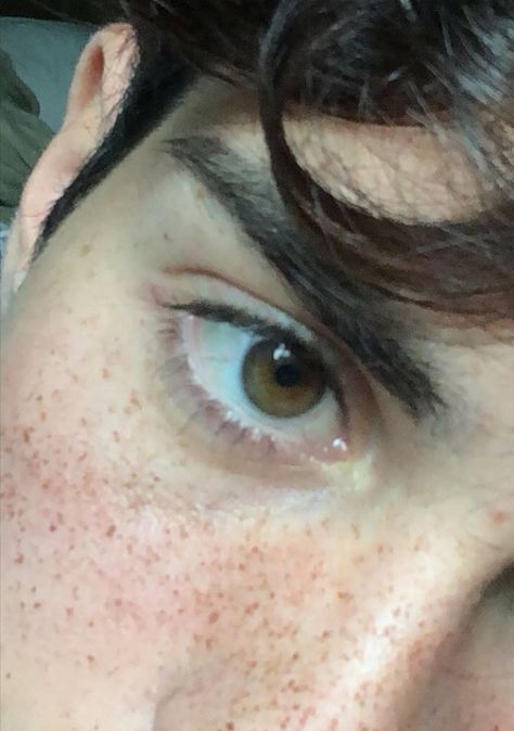 Brown Hair And Freckles, Apocalypse Books, Brown Hair Boy, Benji Krol, Boy Face, Aesthetic Boys, Aesthetic Boy, Happy Pills, Dream Boy