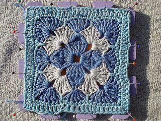 Notes on gauge and yarn: As with all of the stitch patterns in this book, the gauge is flexible depending on your yarn and needle choice. Crochet Shapes, Afghan Squares, Afghans Crochet, Crochet Stitches Guide, Crochet Edging Patterns, Crochet Motif Patterns, Crochet Leaves, Crochet Blocks, Afghan Pattern