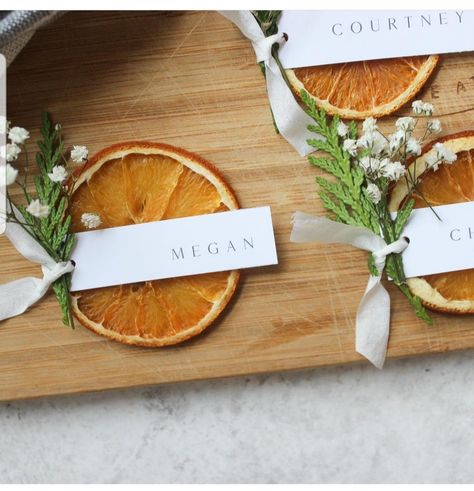 Fruit Wedding, Citrus Wedding, Thanksgiving Dinner Table, Orange Table, Dried Oranges, Thanksgiving Table Settings, Thanksgiving Table Decorations, Wedding Name, Easy Thanksgiving