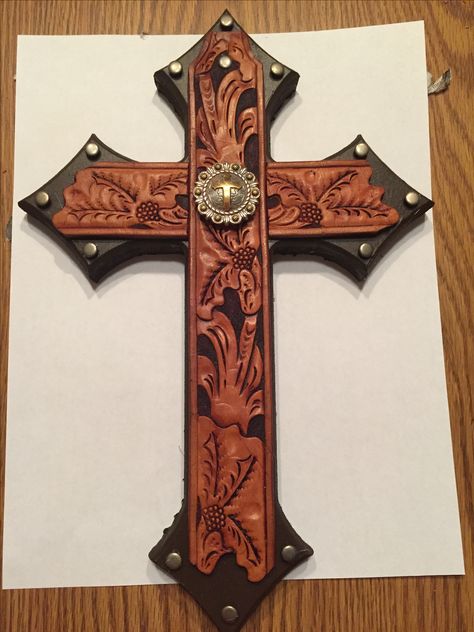 Leather Cross, Leather Cross Art, Western Cross Jewelry, Barnwood Cross Ideas, Cross Wood Art, Cowboy Boot Crafts, Cowboy Cross, Rustic Wood Cross, Cowhide Decor