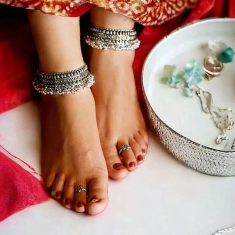 Oxidised Ghungroo Payal.. Dm to order #oxidisedpayal #oxidisedanklets #anklets #germansilveranklets #anakhstrenddz #germansilverjewellery #oxidised #oxidisedjewellery #oxidisedsilverjewellery #viralsongs #latestjewellery #navratri #navratrispecial #anklet #ankletlove #trendingnow #explorepage #newoninstagram Navratri Special, New O, Silver Anklets, Oxidised Jewellery, Latest Jewellery, Trending Now, Anklets, Silver Jewelry