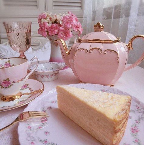 𝓓𝓸𝓵𝓬𝒆 on Twitter: "tea party… " Selamat Hari Valentine, Peggy Porschen Cakes, Pink Tea, A Piece Of Cake, Pastel Pink Aesthetic, Piece Of Cake, Princess Aesthetic, Cups And Saucers, Pastel Aesthetic