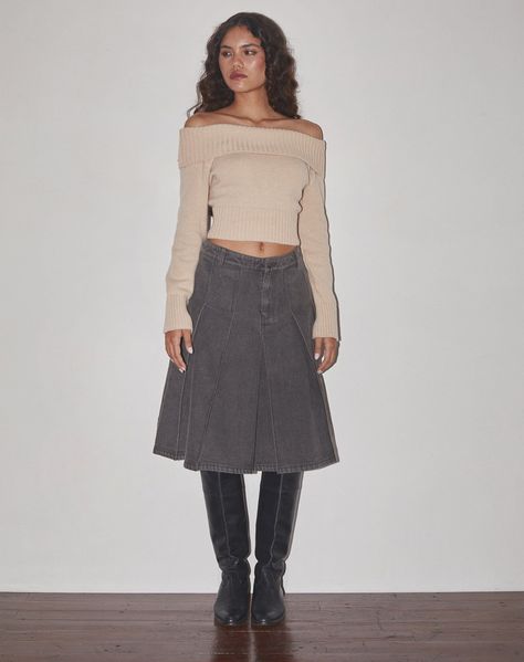 Sanjani Pleated Denim Midi Skirt in Grey Wash - XXS Mid Skirt Outfits, Pleated Midi Skirt Outfit, Long Grey Skirt, Denim Pleated Skirt, Grey Pleated Skirt, Functional Wardrobe, Long Jean Skirt, Pleats Skirt, Pleated Denim