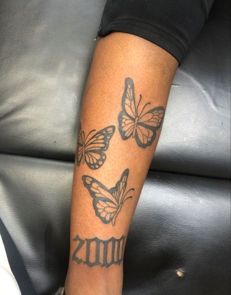 Birth Year Tattoo, Year Tattoo, Butterfly Tattoos On Arm, Arm Sleeve Tattoos For Women, Cute Hand Tattoos, Pretty Hand Tattoos, Leo Tattoos, Black Girls With Tattoos, Tattoos For Black Skin