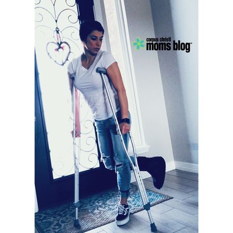 "I broke my foot. My right foot. Me, mom of 3. And so, began my journey of figuring out my new reality: mom-ing on one foot." https://corpuschristi.citymomsblog.com/mom/mom-crutch-life-hacks-busy-mom-broken-foot/ Broken Foot Humor, Crutches Hacks, Ankle Ligaments, 3rd Child, Moving To A New City, City Super, Broken Foot, Ankle Surgery, Broken Ankle