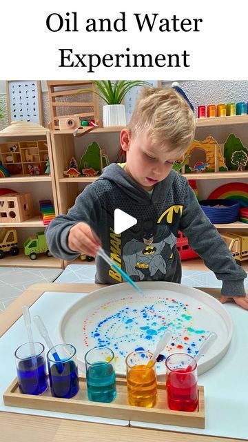 Anthea | Early Learning Play on Instagram: "•OIL AND WATER EXPERIMENT• 

Did you know that Oil is less dense than water, therefore this means they cannot mix together?!?!

Let’s create a Oil and Water experiment 🧪 💧 🧫 

You will need: 
🧪 Tray 
💧 Food Colouring 
🧫 Pipettes 
🧪 Baby Oil
💧 Small Jars
🧫 Water 

Instructions:
🧪 STEP 1: Add 2 drops of food colouring into your small jars 
💧 STEP 2: Pour the baby oil into the tray, covering the whole surface
🧫 STEP 3: Place Pipettes into each jar
🧪 STEP 4: Let your child explore by using the pipettes to transfer the coloured water onto the oil surface! 

⭐️ Tray from @gusandmabel.co 
💡 Idea from @our.tiny.moments 
•
•
•
#science
#scienceexperiment
#toddlerscience 
#learningthroughplay
#earlylearningplay
#sensoryplay 
#messyplay
#senso Oil And Water Experiment, Water Experiments, Science For Toddlers, Oil And Water, Dental Cleaning, Playroom Organization, Food Colouring, Messy Play, Montessori Toddler