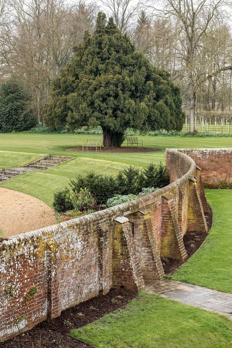 Country Garden Design, House Country, English Manor Houses, Glam Pad, Gardening Landscaping, Backyard Garden Landscape, Country Gardens, English Manor, English Country Gardens