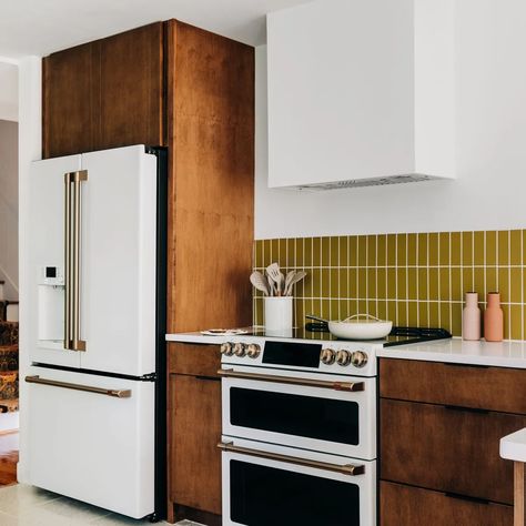 Mustard Seed Vintage Kitchen Backsplash | Fireclay Tile Vintage Kitchen Backsplash, Shade Of Yellow, Ogee Drop, White Kitchen Backsplash, Fireclay Tile, Stylish Apartment, Shower Niche, Room Tiles, Apartment Communities