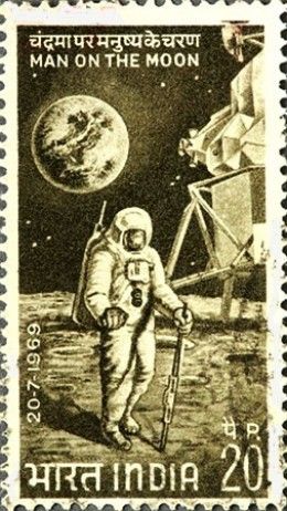 Indian Postage Stamp on Apollo 11 Nobel Prize In Physics, Apollo 11 Mission, Travel Stamp, Night Sky Photography, Old Stamps, Rare Stamps, History Of India, Vintage India, Postage Stamp Art