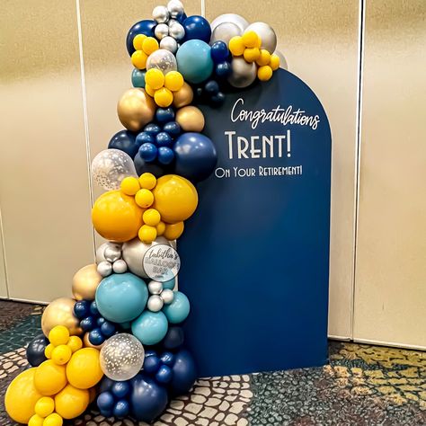 Retirement Party Balloon Garland, Retirement Balloon Decor, Retirement Party Stage Decoration, Retirement Party Picture Display, Decoration For Retirement Party, Retirement Party Balloon Arch, Retirement Party Color Scheme, Retirement Balloon Arch, Corporate Retirement Party Ideas