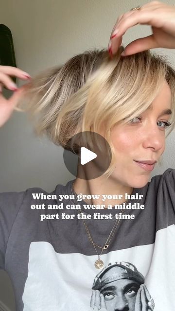 Sarah Bryant on Instagram: "Save this post for when: • you’re in the awkward stage of the grow-out and you want to chop it off again • you need some #microbob inspo • you think you can’t wear a middle part • you just want to smile with me ☺️" Microbob Hairstyle, Growing Out Bob Haircut Stages, Growing Out Bob, Centre Parting Hairstyles, Micro Bob Haircut, Sarah Bryant, Really Short Bob, Short Hair Braid Styles, Sarah Louwho