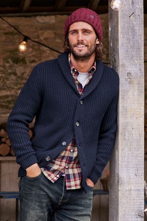 The Trendiest Fall Looks for Men 2023: A Stylish Season Awaits Blue Cardigan Outfit Men, Cardigan Outfit Men, Blue Cardigan Outfit, Cardigan Outfit, Estilo Hippie, Sharp Dressed Man, Mens Fashion Casual Outfits, Cardigan Outfits, Mens Cardigan