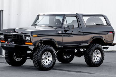 Ford Bronco Custom, 1979 Ford Bronco, Chevrolet Sedan, Baja Truck, Ford Bronco For Sale, Chevrolet Apache, Dodge Daytona, Ford Suv, Classic Ford Broncos