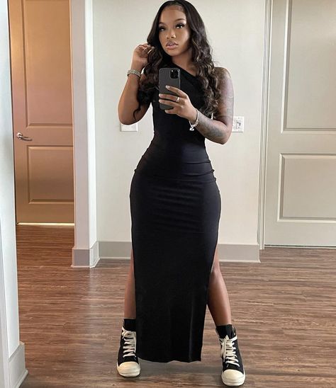 Black Fitted Dress Outfit Baddie, Body Con Dress Outfit Casual, Simple Prom Dresses, Simple Prom Dress, Dress Simple, Looks Street Style, Cute Simple Outfits, Teenage Fashion Outfits