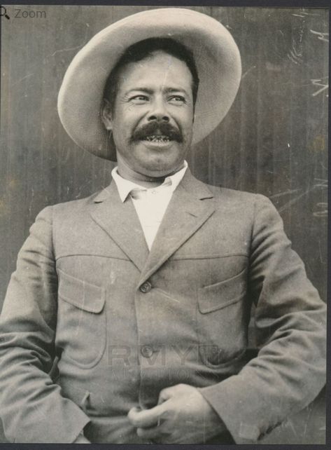 Mexican Heroes, Francisco Villa, Chicano Studies, Mexico People, Mexican Revolution, Mexico History, Pancho Villa, Brown Pride, Mexican Heritage