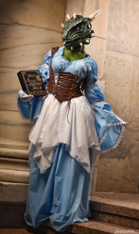 The Lusty Argonian Maid cosplay Argonian Maid, Fus Ro Dah, Skyrim Cosplay, Jenna Lynn, The Mask Costume, Masks Halloween, Elder Scrolls Skyrim, Halloween Clown, Video Game Cosplay