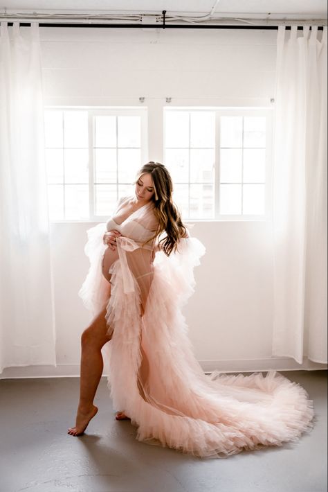 Studio Shoot, Maternity, Girl Girl, Robe Maternity Pictures Robe, Maternity Robe Photoshoot, Nightgown Photoshoot, Robe Maternity Photoshoot, Editorial Maternity, Lingerie For Bride, Studio Maternity Shoot, Tulle Maternity Dress, Bridal Dressing Gown