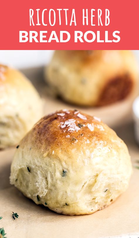 Ricotta Herb Bread Rolls - Handle the Heat Herb Breads, Ricotta Bread, Supper Meals, Best Homemade Bread Recipe, Savoury Bakes, Dinner Christmas, Handle The Heat, Yummy Dishes, Herb Bread