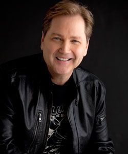 Steve Wariner Concert at Country Tonite - July 25 - Steve Wariner will be performing at the Country Tonite Theater in Pigeon Forge on the 25th of July at 8:00pm. Steve Wariner, City Winery, Sevierville Tn, Christmas Shows, Country Music Singers, Hey Good Lookin, Music Promotion, Smoky Mountain, Pigeon Forge