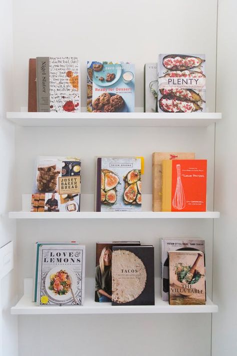 We're not talking about the old sort-by-color trick. Cookbook Display, Kitchen Bookshelf, Cookbook Storage, Food Storage Shelves, Cookbook Shelf, Beautiful Pantry, Shelves Display, Kitchen Organization Pantry, Favorite Cookbooks