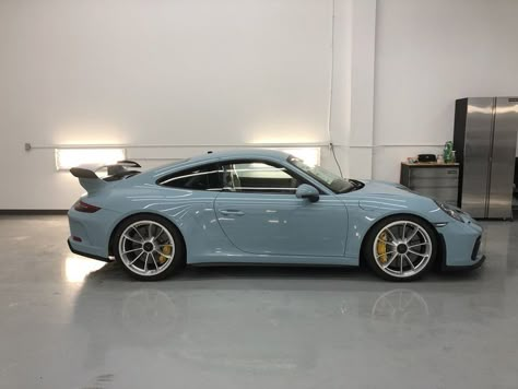 Cars Cheap, 991 Gt3, Luxurious Cars, Lux Cars, Vw Porsche, Classy Cars, Fancy Cars, Porsche Cars, Pretty Cars