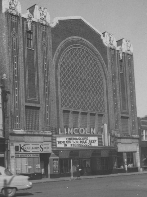 Lincoln-Dixie Theater  and the KarmelKorn Shop Chicago Heights, Illinois Chicago Heights Illinois, Dollhouse Renovation, Chicago Christmas, Chicago Heights, Detroit City, Park Forest, Chicago History, Movie Theaters, Chicago Shopping