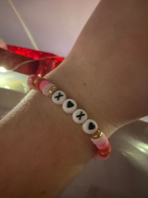 Cute Valentines Bracelets, Valentine Clay Bracelets, Valentine’s Day Clay Bead Bracelet Ideas, Valentine’s Day Clay Bracelets, Valentines Day Bracelet Diy, Diy Valentine Jewelry Ideas, Valentine Clay Bead Bracelet Ideas, Valentine Day Bracelets, Valentines Day Jewelry Ideas