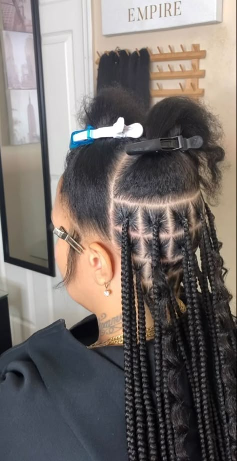 Boho Knotless Braids With Peekaboo, Knotless Braids With Peekaboo, Protected Hairstyles, Braids With Peekaboo, Hair Parting, Boho Knotless Braids, Parting Hair, Boho Knotless, Braided Hairstyles For Black Women Cornrows