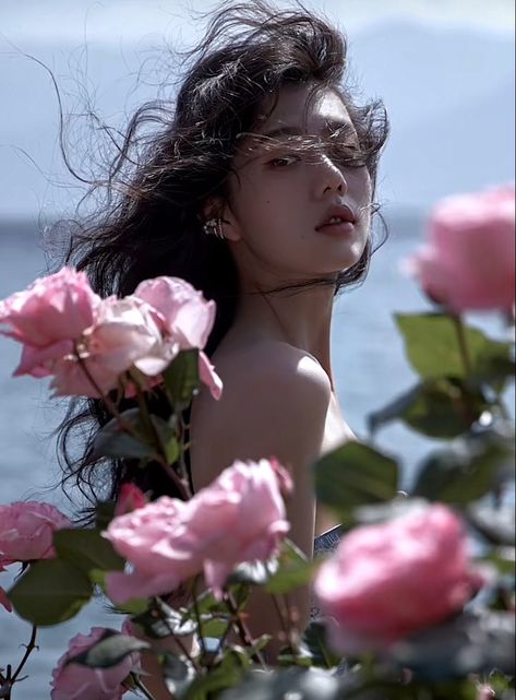 Photoshoot With Roses, What Is An Artist, Ethereal Aesthetic, Creative Photoshoot Ideas, Body Reference Poses, Human Poses Reference, Photoshoot Concept, Human Poses, Cinematic Photography