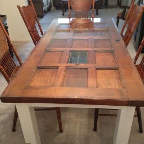 17 Best ideas about Old Door Tables on Pinterest | Door tables ... Old Door Tables, Barn Door Tables, Door Dining Table, Old Door Projects, Old Barn Doors, Build A Table, Door Table, Diy Dining Table, Doors Repurposed