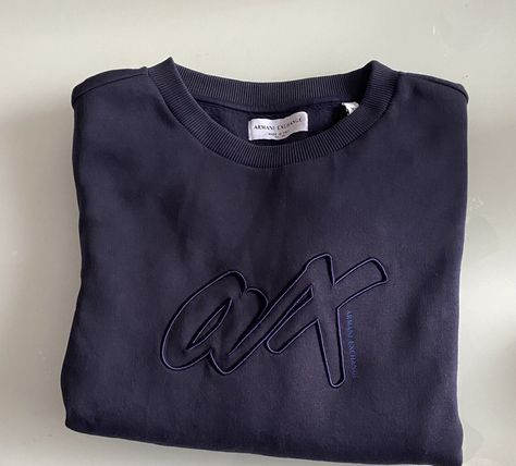 NWT Armani Exchange Men’s Cotton Sweat Sweater X-Large Navy Made in Italy . 100% cotton. Fabulous sweats. Condition is New with tags. Shipped with USPS Priority Mail. Pit to pit: 24” Length: 25 ” Sleeve 25” (from shoulder ) Armani Exchange Men, Armani Exchange, Priority Mail, In Italy, Italy, Navy, Tags, Quick Saves