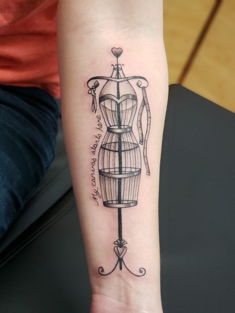 "My canvas starts here" vintage dress form tattoo Dress Form Tattoo, Sewing Tattoo, Sewing Machine Tattoo, Sewing Tattoos, Line Drawing Tattoos, Vintage Dress Form, Design Tattoos, Paw Tattoo, Star Wars Tattoo