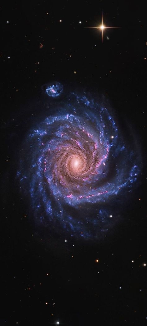 Space Pictures Real, Hubble Space Telescope Pictures, Different Galaxies, Outer Space Pictures, Nasa Wallpaper, Space Iphone Wallpaper, Eye Of God, All Galaxies, Super Nova