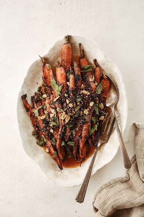 quick + easy Harissa and Za'atar Roasted Carrot Recipe Chestnut Stuffing, Carrot Recipe, Apple Spice Cake, Roasted Carrot, Harissa Paste, Gimlet, Za Atar, Whipped Feta, Eastern Cuisine