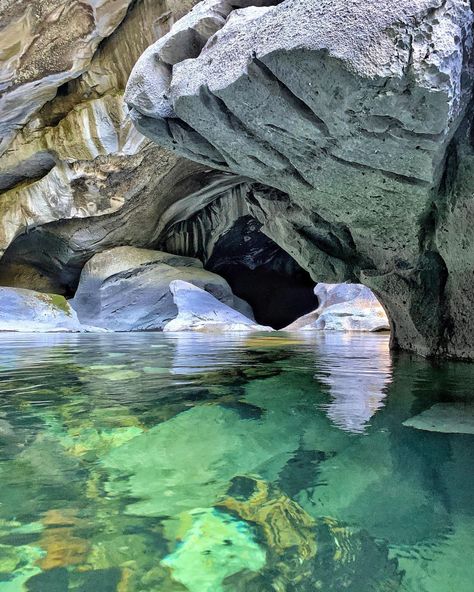 Dylan | Life and Photography on Instagram: “In Vancouver Island North, about 2 hours from Campbell River, near the town of Zeballos are the Little Huson Caves. How often do you get…” Taylor James, Mermaid Stuff, Campbell River, Vancouver Island, British Columbia, Vancouver, Mermaid, Water, Photography