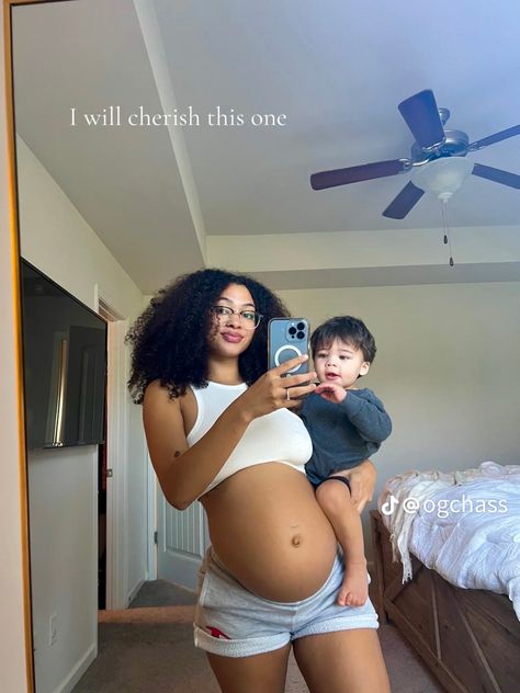 Soft Pregnant Aesthetic, 5 Months Pregnant Outfits, 2 Months Pregnant Belly, Black Pregnancy, Pregnancy Outfits Black Women, Pregnant With A Toddler, Pregnancy Black Women, Black Women Pregnant, Baby Bump