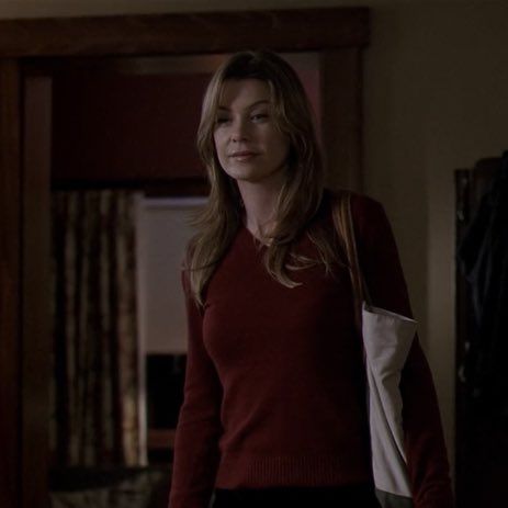 Meredith Grey Season 1, Meredith Grey Hair, Meredith Gray, Meredith Grey's Anatomy, October Girl, Grey's Anatomy Doctors, Smart Outfits, Grays Anatomy Tv, 00s Style