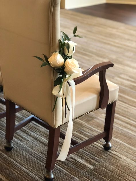 Wedding aisle markers; white roses; ruscus; simple but classic look; ivory ribbon tied; memory roses   Lisa Foster Floral Design  www.lisafosterdesign.com Aisle Markers Wedding, Wedding Aisle Markers, Aisle Markers, Wedding Roses, Roses White, Ceremony Flowers, Wedding Aesthetic, Wedding Aisle, White Ribbon